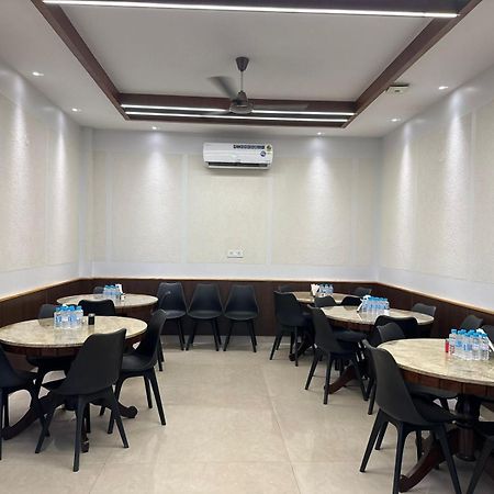 Sirsa Hotel Lotus Inn מראה חיצוני תמונה